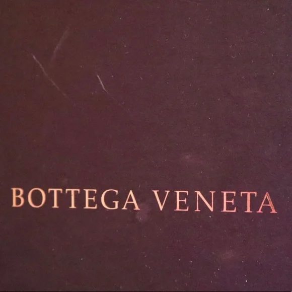 Bottega Veneta Squared Toe Strap Flat Sandal - Picture 6 of 6